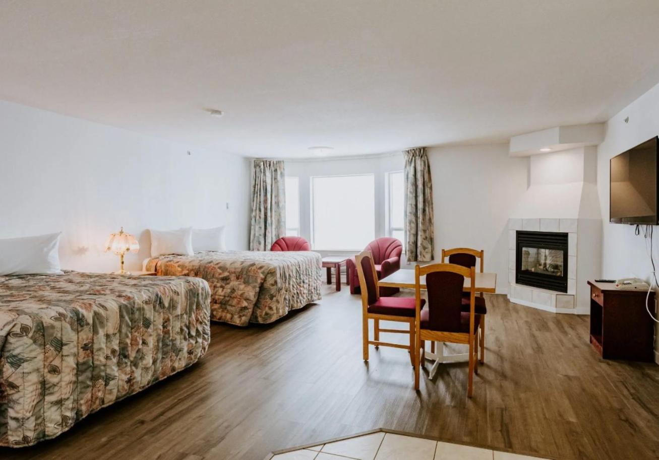 Western Budget Plus Mosaic Suites Penhold Ngoại thất bức ảnh